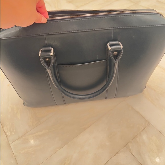 Sophisticated Blue Leather Briefcase for Men and ladies - Picture 8 of 11